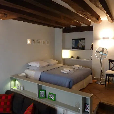 Moliere - Heart Of - Louvre Opera Apartment Paris